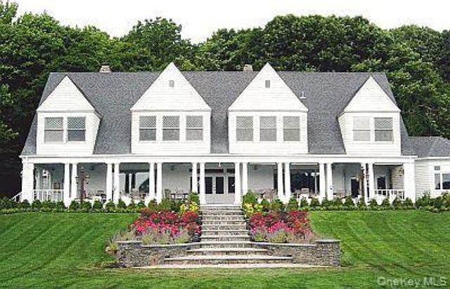 5 Harbor Court, Centerport, NY 11721