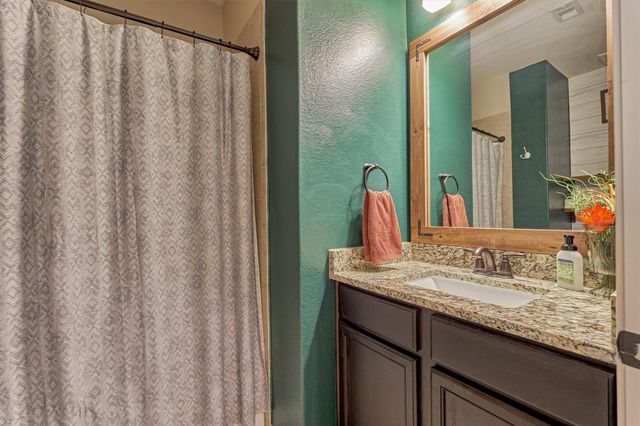8884 Oval Glass Street, Conroe, TX 77304