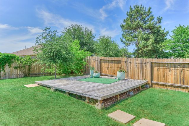 8884 Oval Glass Street, Conroe, TX 77304