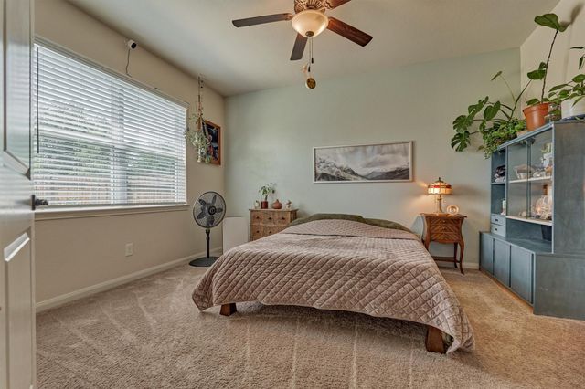 8884 Oval Glass Street, Conroe, TX 77304