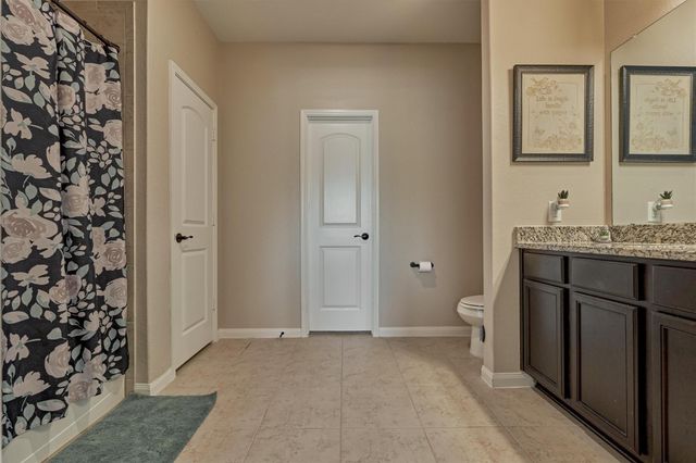 8884 Oval Glass Street, Conroe, TX 77304