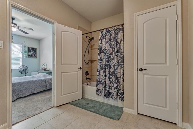 8884 Oval Glass Street, Conroe, TX 77304