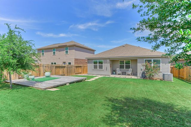 8884 Oval Glass Street, Conroe, TX 77304