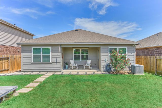 8884 Oval Glass Street, Conroe, TX 77304