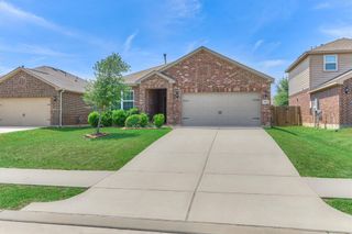 8884 Oval Glass Street, Conroe, TX 77304