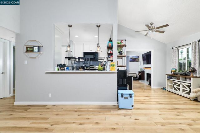 3367 Benton St, Concord, CA 94519