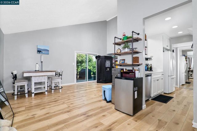 3367 Benton St, Concord, CA 94519