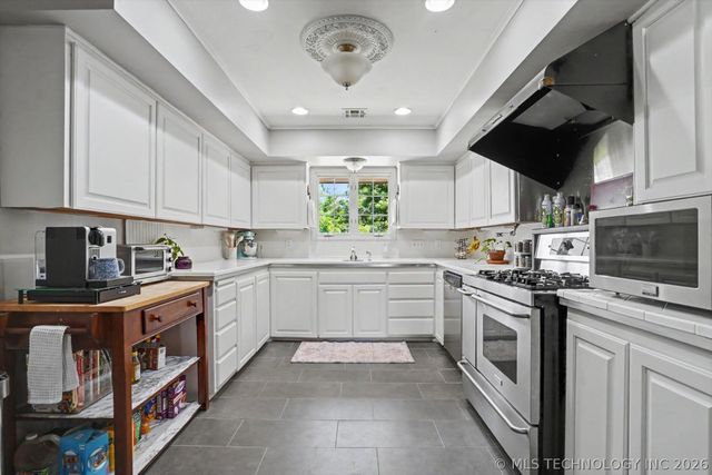 1115 Hickory Hill Road, Sapulpa, OK 74066