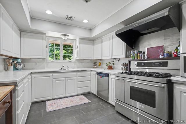 1115 Hickory Hill Road, Sapulpa, OK 74066