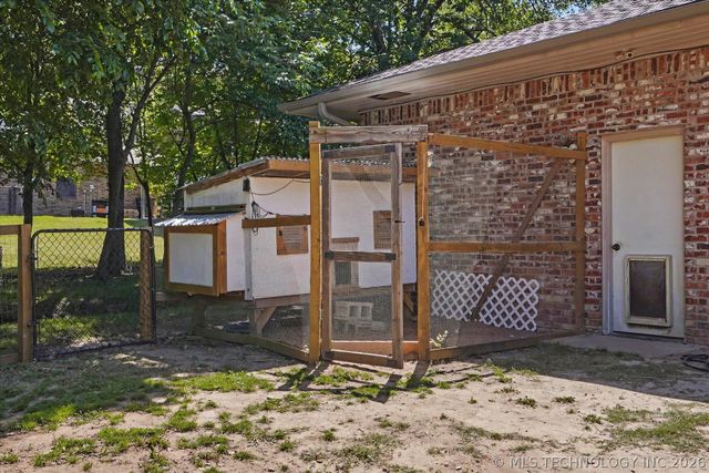 1115 Hickory Hill Road, Sapulpa, OK 74066