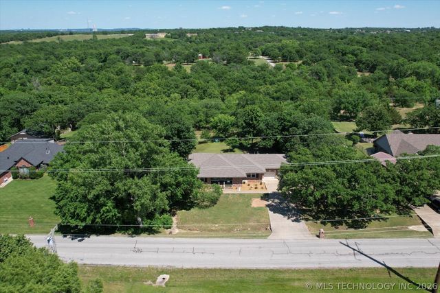1115 Hickory Hill Road, Sapulpa, OK 74066