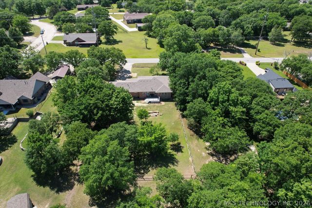 1115 Hickory Hill Road, Sapulpa, OK 74066