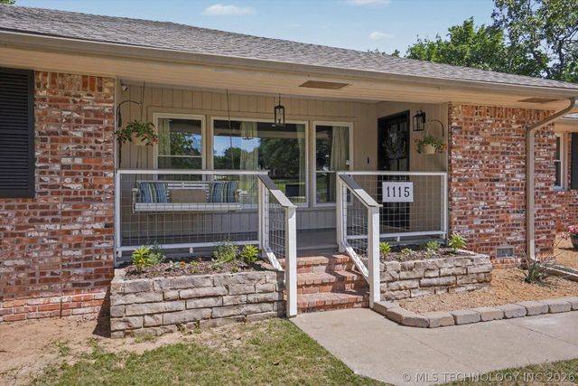 1115 Hickory Hill Road, Sapulpa, OK 74066