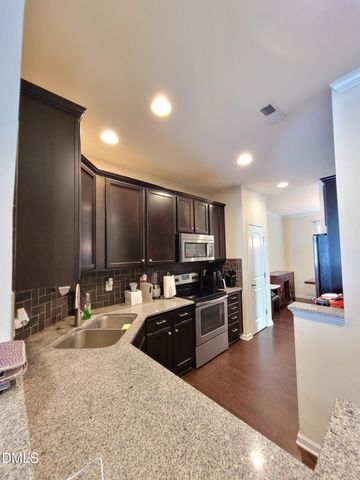 7221 Terregles, Raleigh, NC 27617