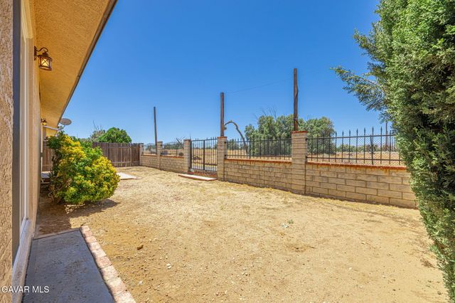 14331 Winchester Drive, Mojave, CA 93501