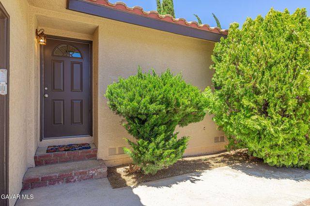 14331 Winchester Drive, Mojave, CA 93501