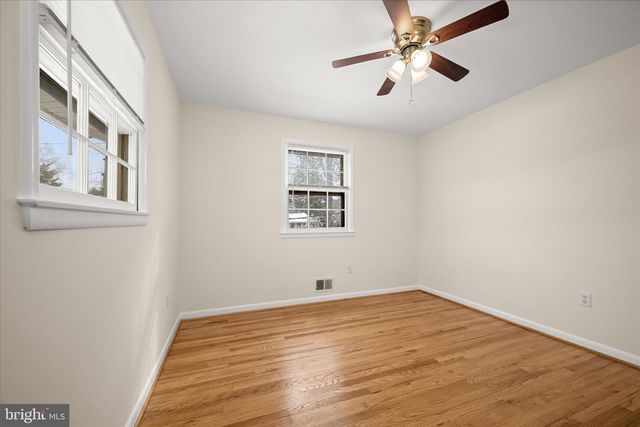 11828 ENID DR, Potomac, MD 20854