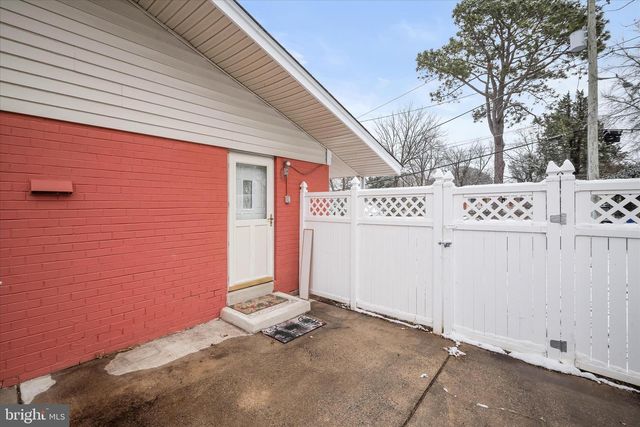 11828 ENID DR, Potomac, MD 20854