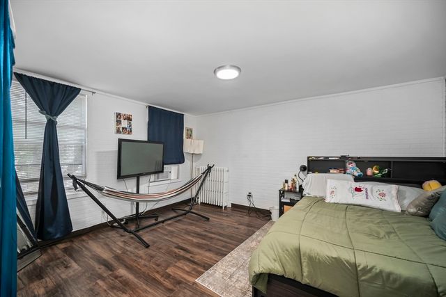 125 Putnam St, Boston, MA 02128