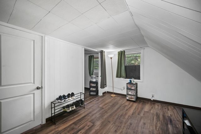 125 Putnam St, Boston, MA 02128