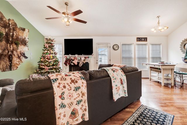 200 Grace'S Farm Road, La Grange, NC 28551