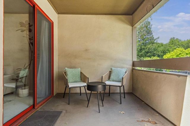 443 Alberto Way B218, Los Gatos, CA 95032
