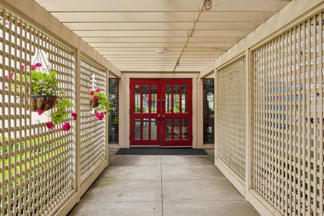 443 Alberto Way B218, Los Gatos, CA 95032