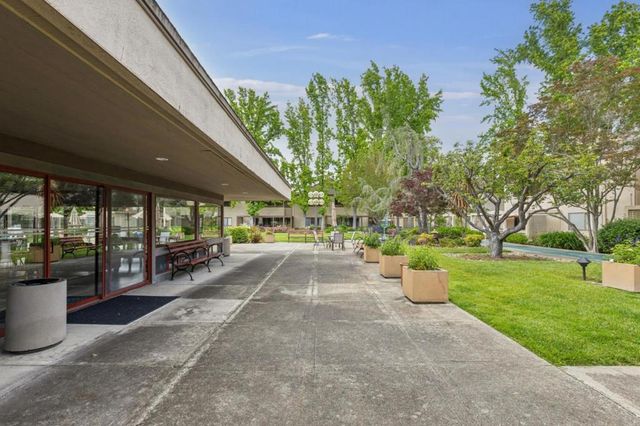 443 Alberto Way B218, Los Gatos, CA 95032