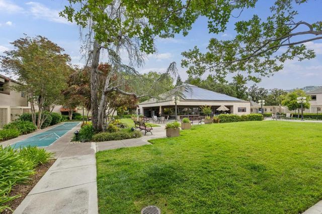 443 Alberto Way B218, Los Gatos, CA 95032