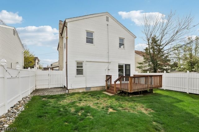 5 Reaville Ct, Parsippany-troy Hills Twp., NJ 07054