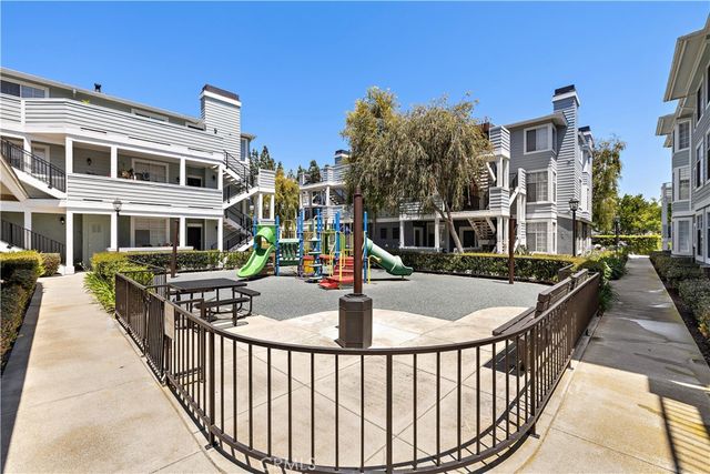 23412 Pacific Park 17k, Aliso Viejo, CA 92656