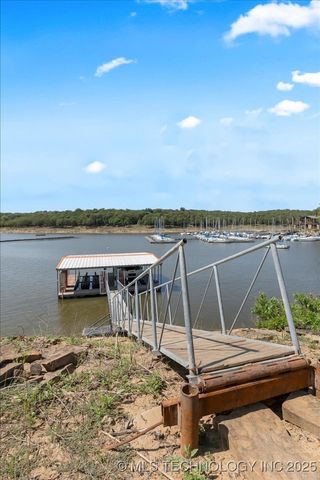 31 Sunset Drive, Sand Springs, OK 74063