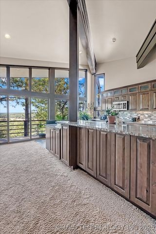 31 Sunset Drive, Sand Springs, OK 74063