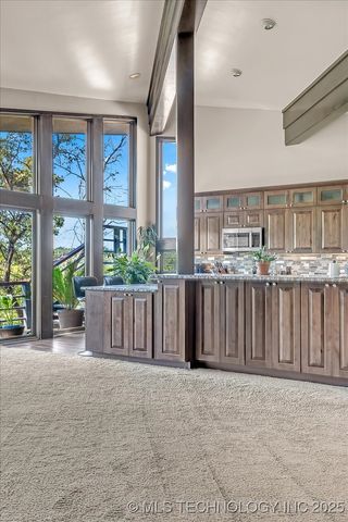 31 Sunset Drive, Sand Springs, OK 74063