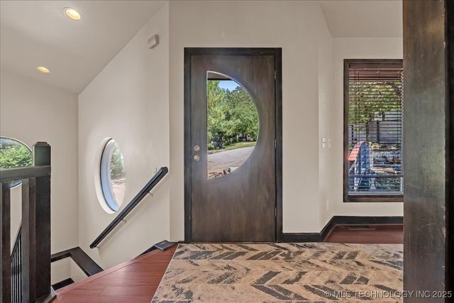 31 Sunset Drive, Sand Springs, OK 74063