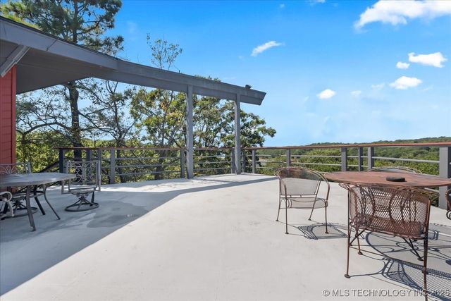 31 Sunset Drive, Sand Springs, OK 74063