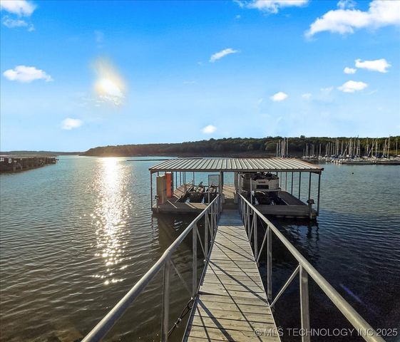 31 Sunset Drive, Sand Springs, OK 74063