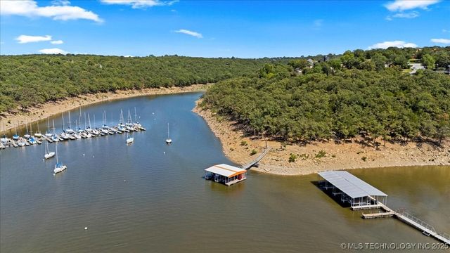 31 Sunset Drive, Sand Springs, OK 74063