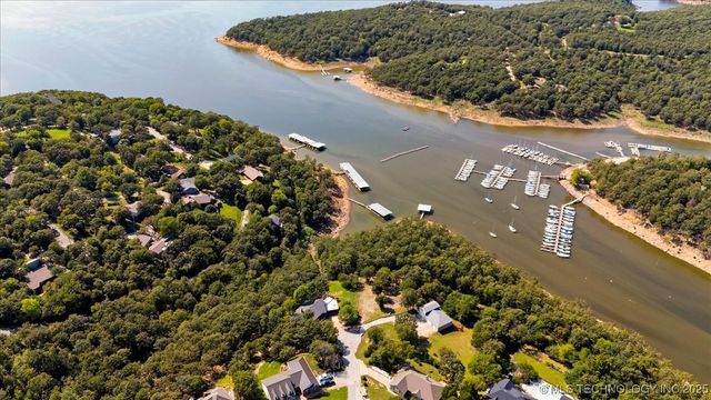 31 Sunset Drive, Sand Springs, OK 74063