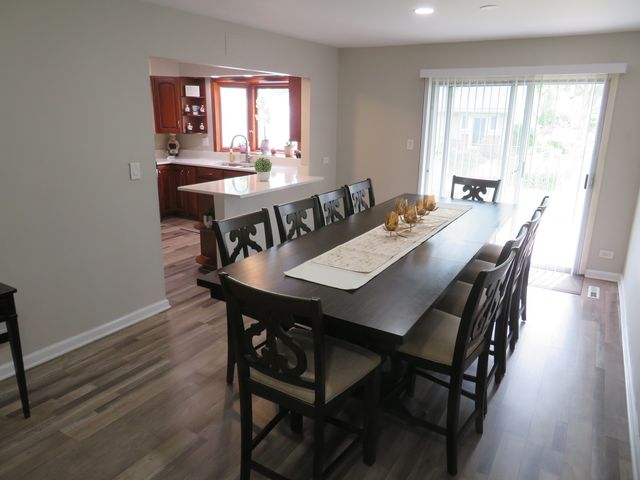 237 N Babcock Drive, Palatine, IL 60074