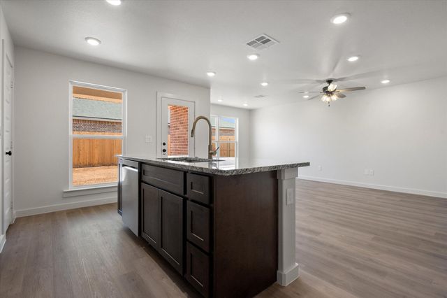 13801 Flint Avenue, Lubbock, TX 79423