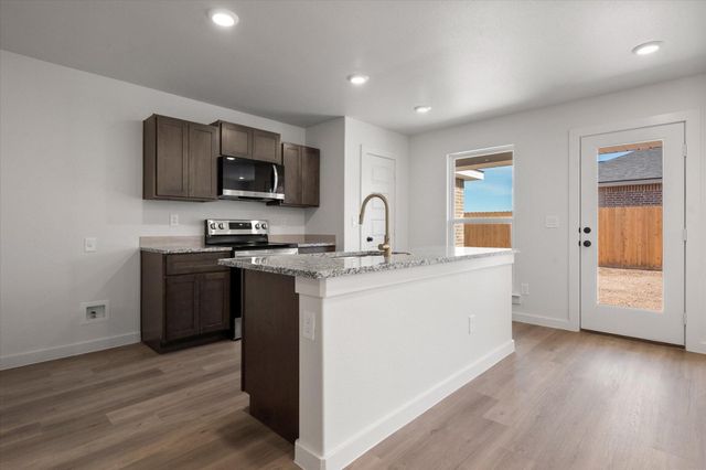 13801 Flint Avenue, Lubbock, TX 79423