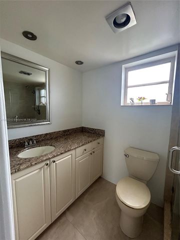 201 Berkley Rd 301, Hollywood, FL 33024