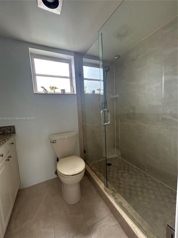 201 Berkley Rd 301, Hollywood, FL 33024