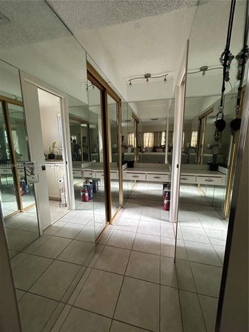 201 Berkley Rd 301, Hollywood, FL 33024