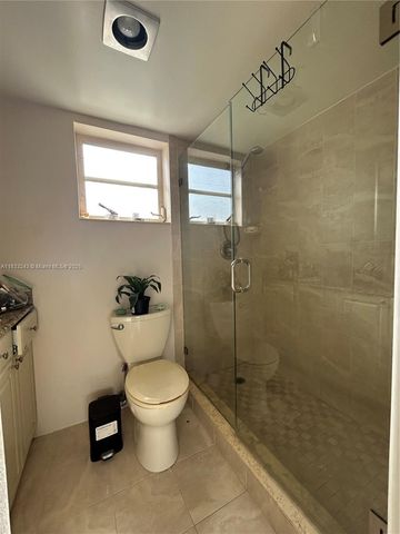 201 Berkley Rd 301, Hollywood, FL 33024