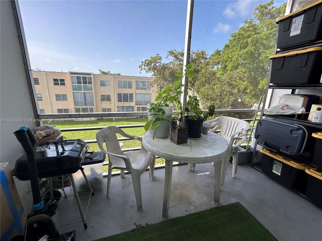 201 Berkley Rd 301, Hollywood, FL 33024