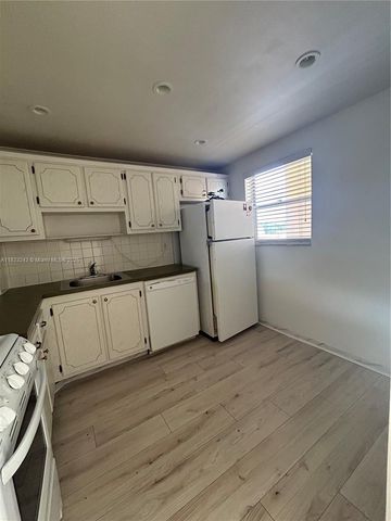 201 Berkley Rd 301, Hollywood, FL 33024
