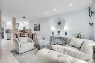 39 NE 20th Ct 9A, Wilton Manors, FL 33305