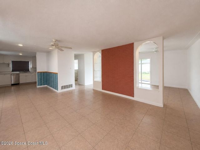 349 Exeter Street W, Satellite Beach, FL 32937